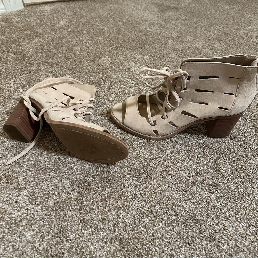 Vince camuto heels - Picture 4 of 4